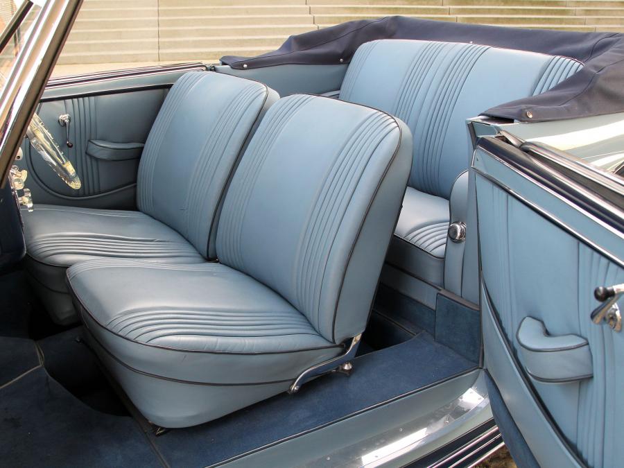 Интерьер Delahaye 135 M Cabriolet par Guillore 1949 года  (фото 10 из 20)